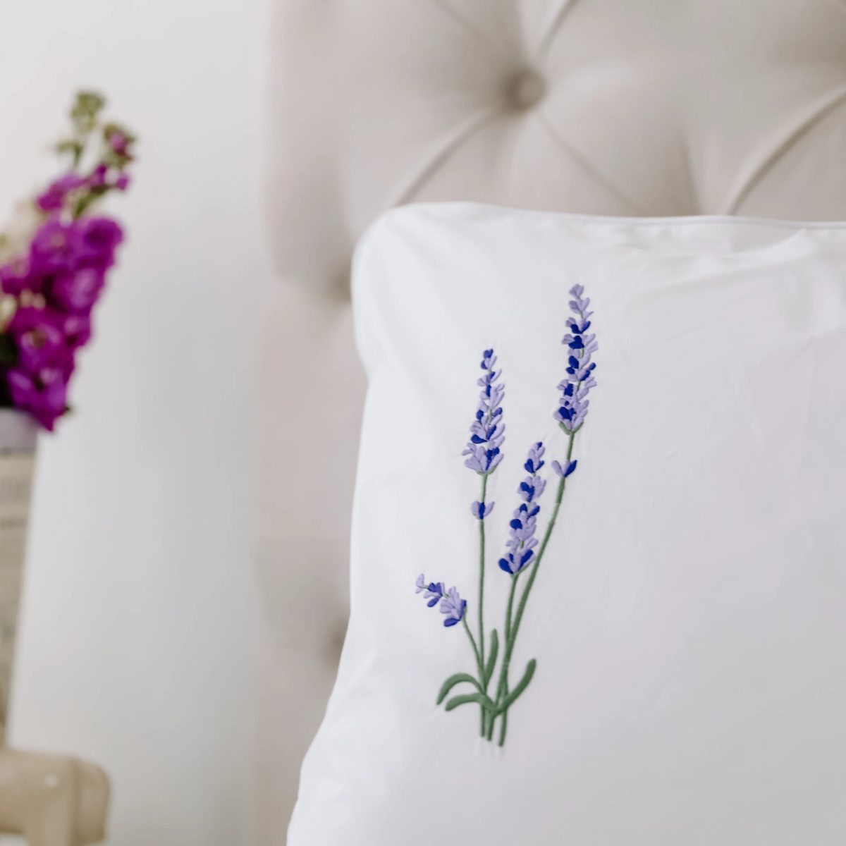 Set of 2 pillowcases – Lavender embroidery
