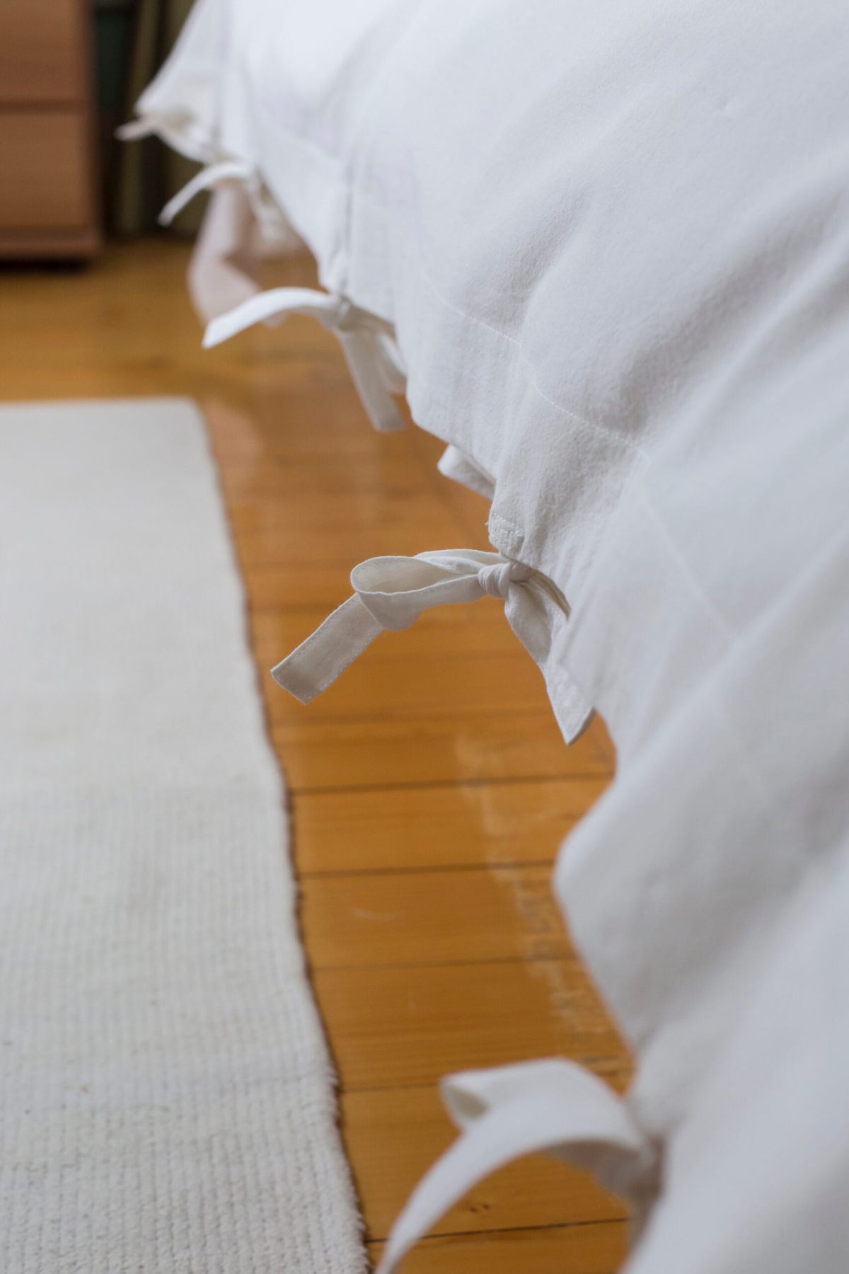 Premium white bed linen, percale cotton – Chicory embroidery – detail 3