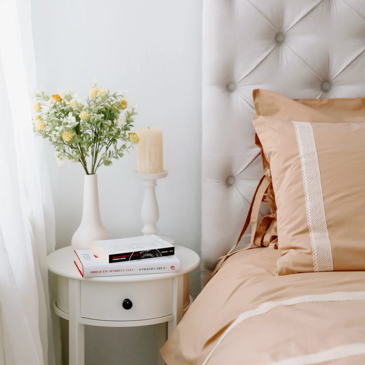 Lace-trimmed bed linen, percale – Peach Fuzz – detail 8
