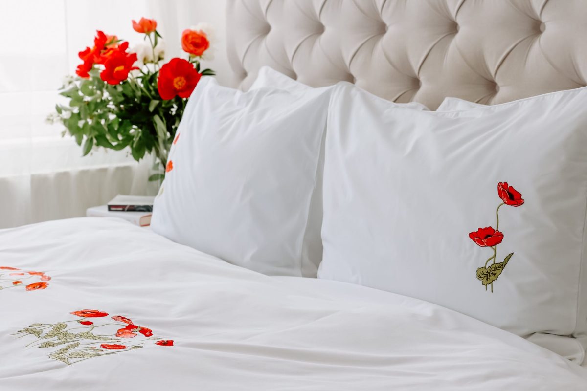 White embroidered bed linen from the Les Fleurs collection