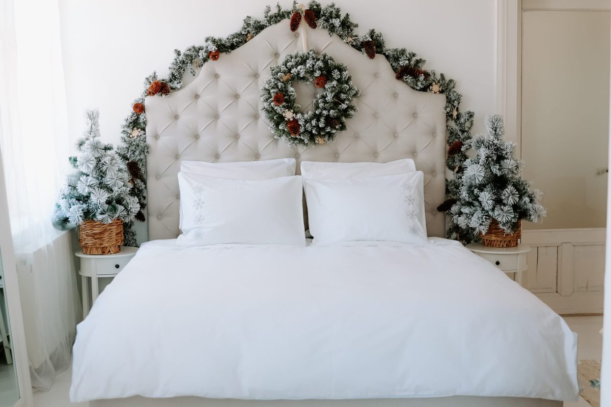 Premium white bed linen, percale cotton – Silver Snowflakes embroidery