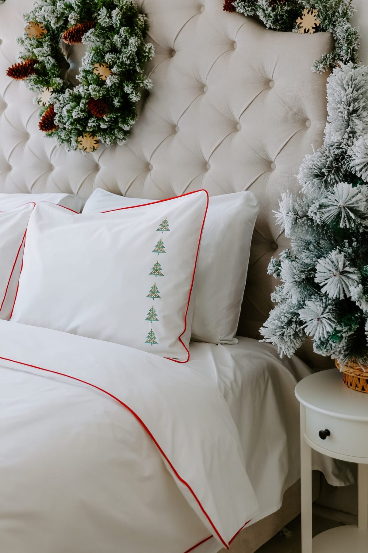 Set of 2 pillowcases – Little Fir Trees embroidery
