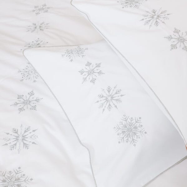 Set de 2 fete de  perna , broderie Fulgi argintii