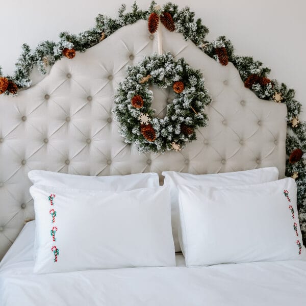 Lenjerie de Pat Albă Premium - Bumbac Percale - Matrimonial- Broderie Acadele